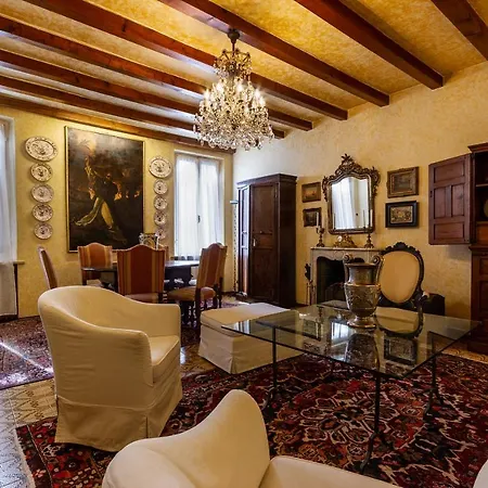 Mazzini 23 4* Mantua